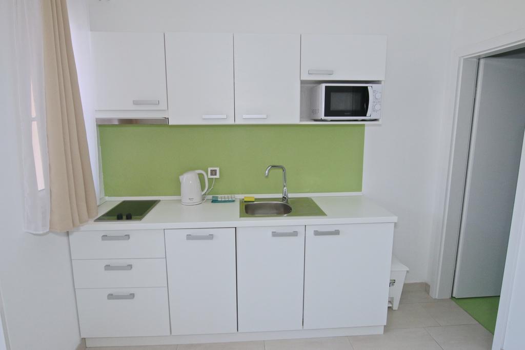 Solaria Apartments ポレッチ エクステリア 写真