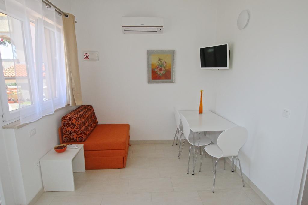 Solaria Apartments ポレッチ エクステリア 写真
