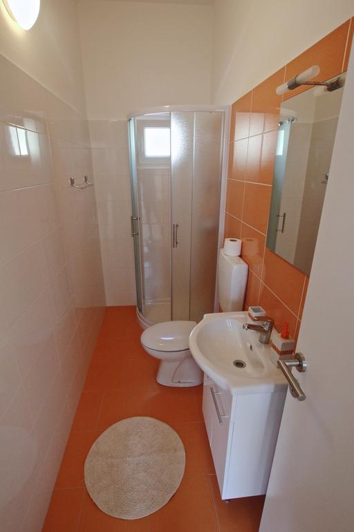 Solaria Apartments ポレッチ エクステリア 写真