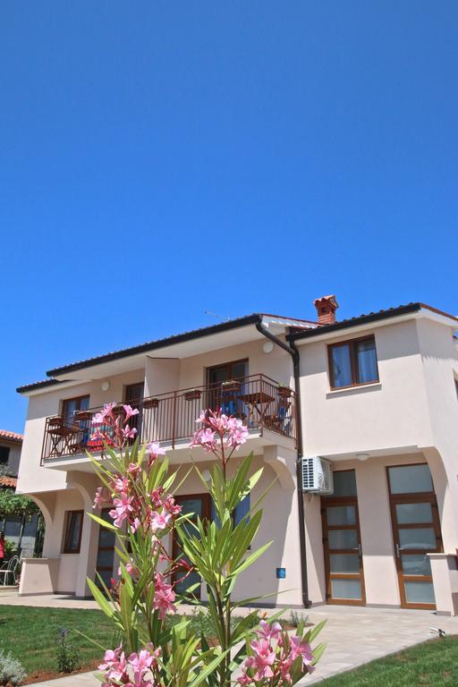 Solaria Apartments ポレッチ エクステリア 写真