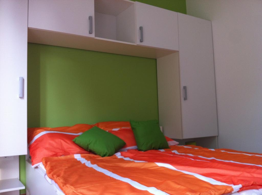 Solaria Apartments ポレッチ 部屋 写真